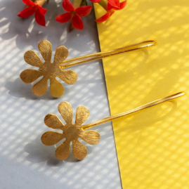 The Small Flower Earring