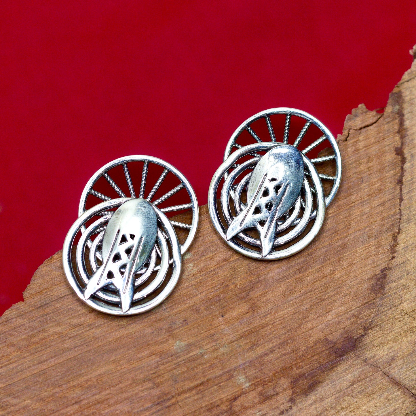 Fish studs