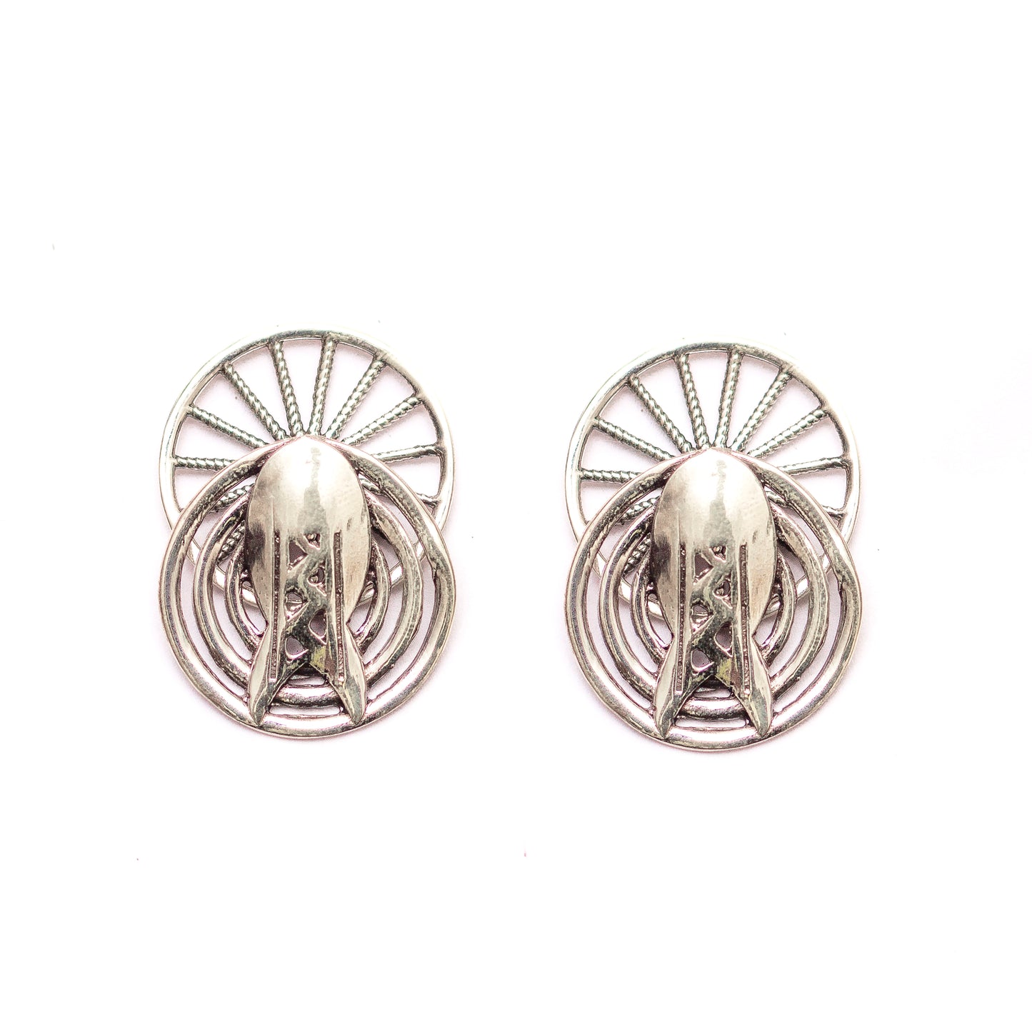 Fish studs