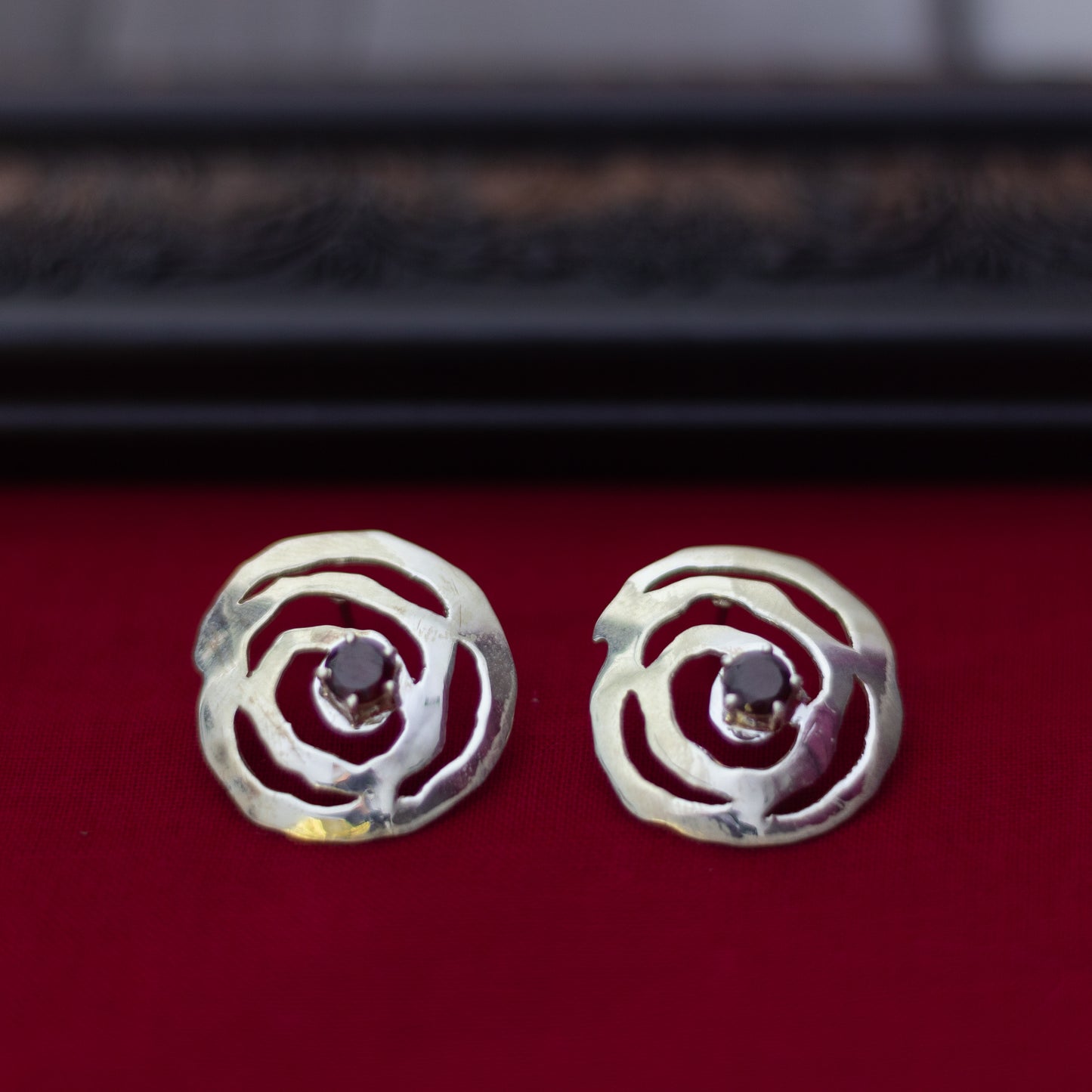 Spiral Stud