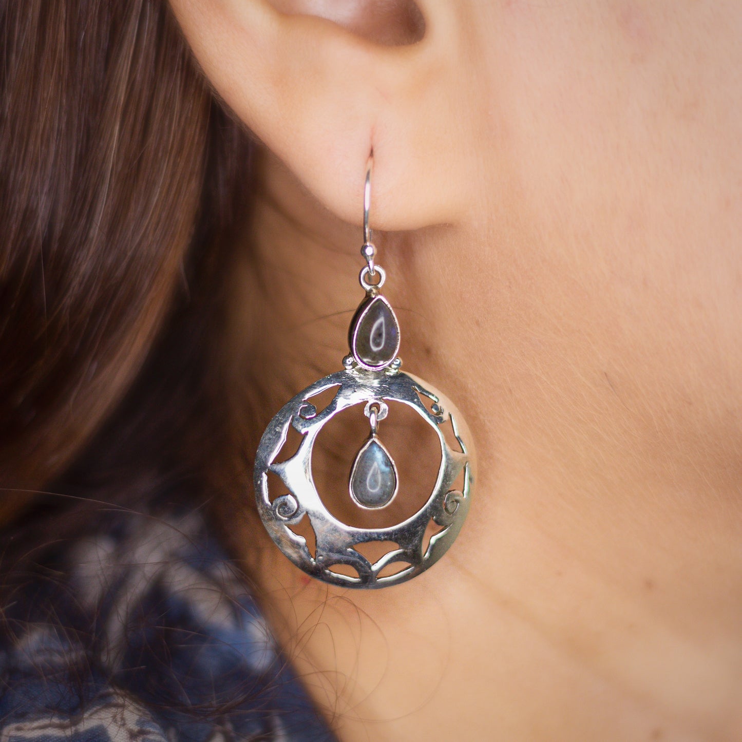 Circle Labrodorite Earring