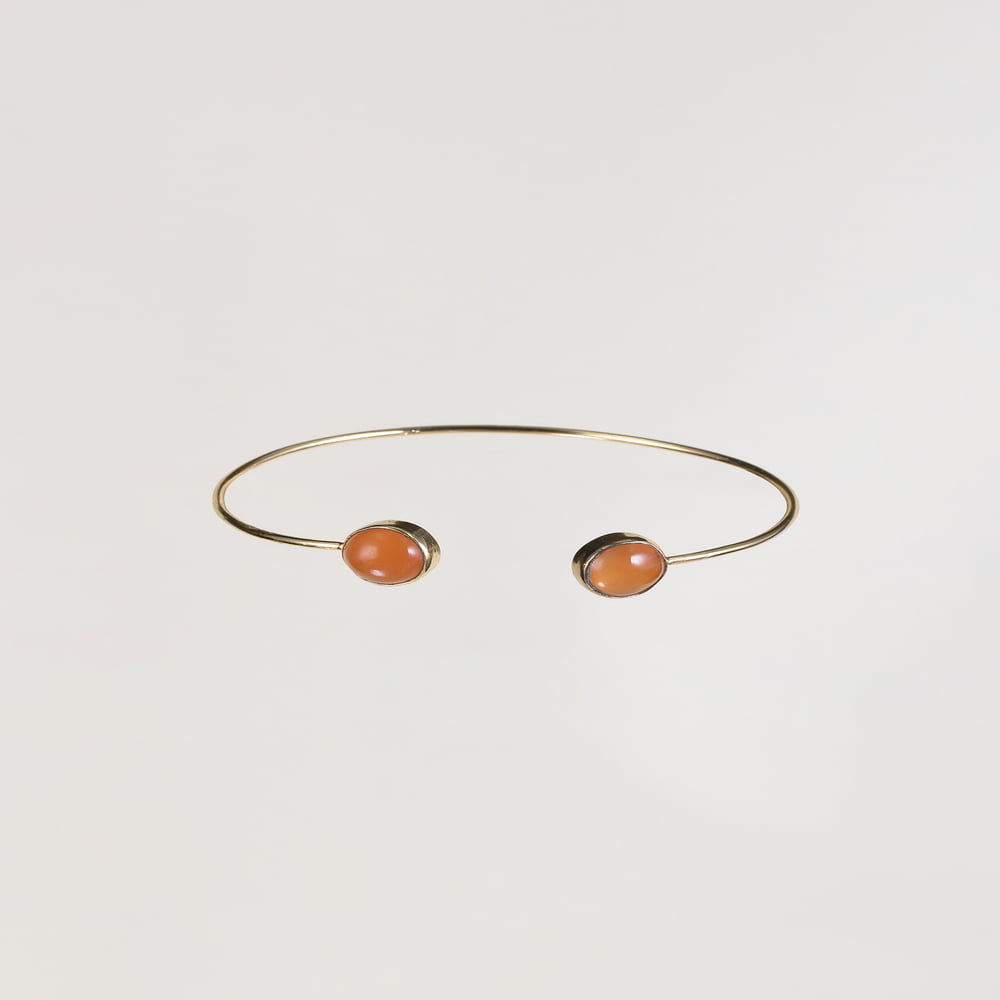 Carnelian Gold Finish Bracelate