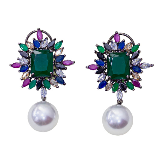 Queen’s Emerald earrings